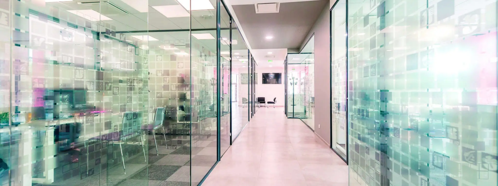 Cloisons de bureau : comment allier design, modularité et performance acoustique ? Rixheim